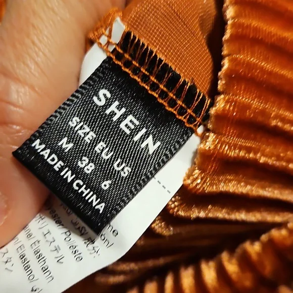 SHEIN Velvet Ribbed Flares - Picture 3 of 3